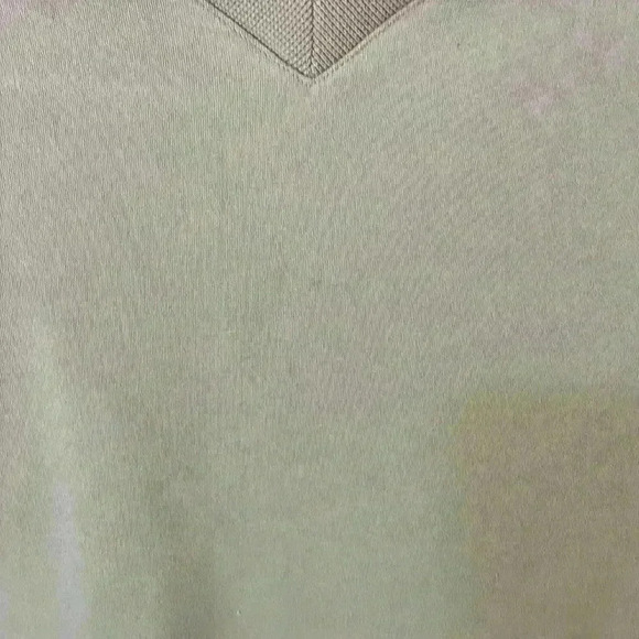 Nike Fit Dry Golf Vest Men’s Size M nice jersey knit fabric neutral beige v-neck - Picture 2 of 9